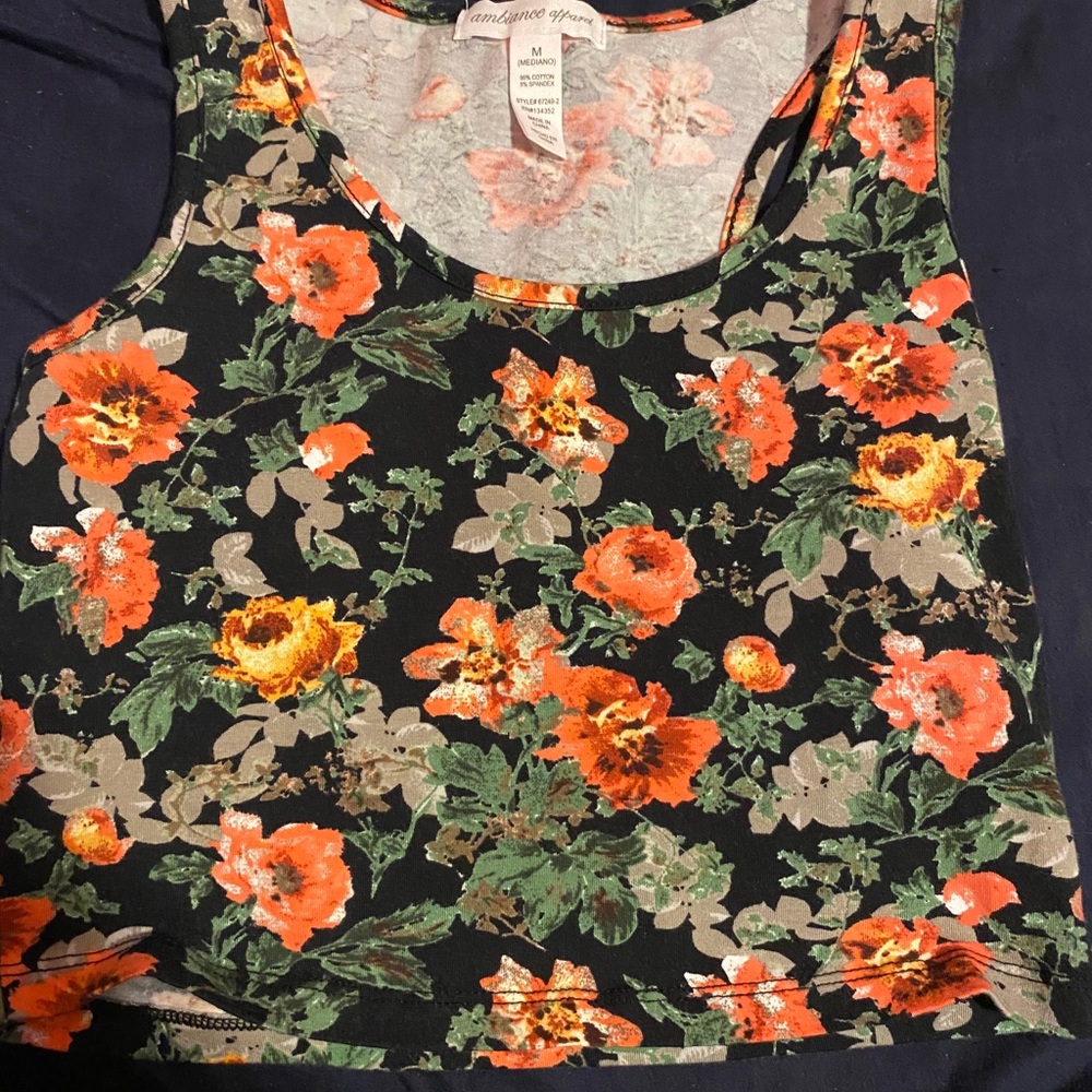 Crop top